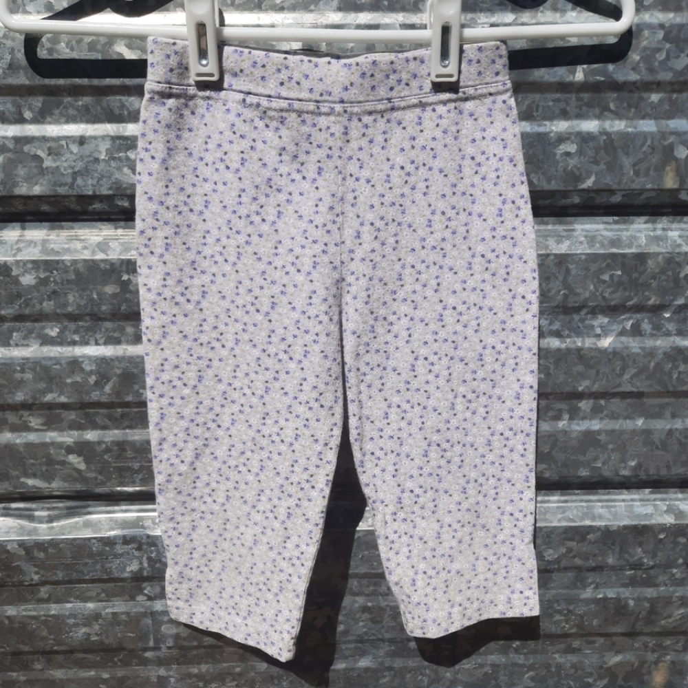 Lavender Floral Capri Basic Image Pants